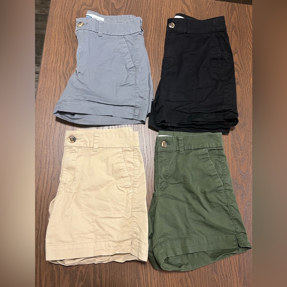 Old Navy Everyday Chino Shorts (4 pack)